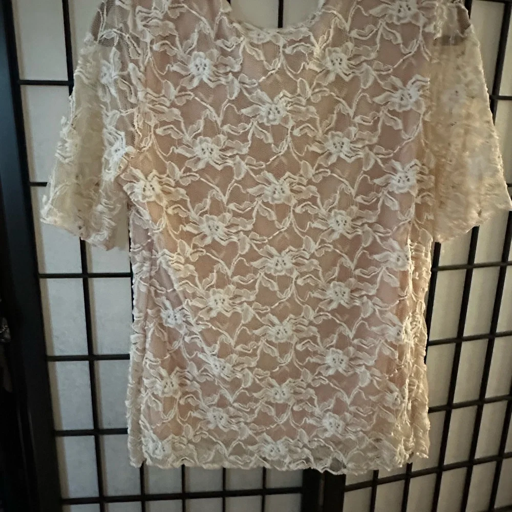 Cream Lace Blouse - Picture 2 of 3